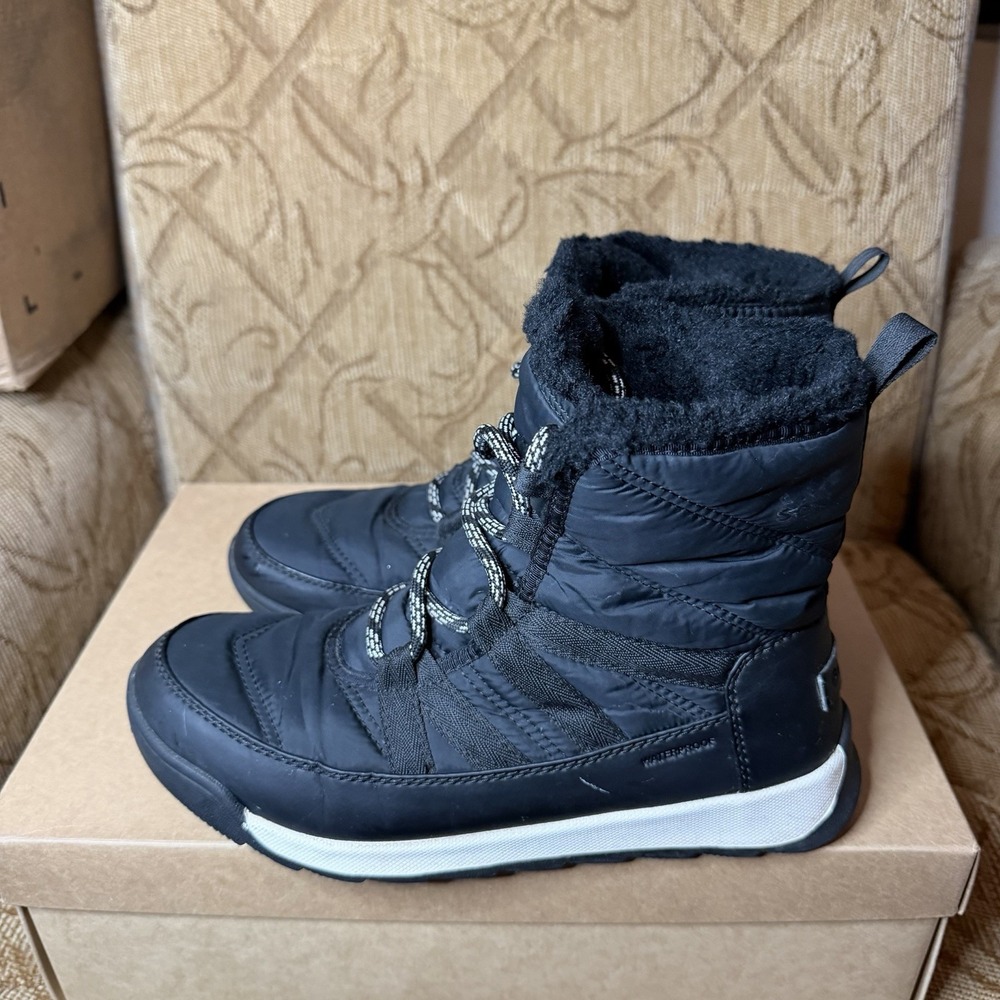 Sorel Womens Whitney II‎ Short Lace Waterproof Boot Black Size 7.5